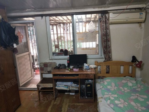 双南双天井,外再送两个小天井,超大实用面积,片