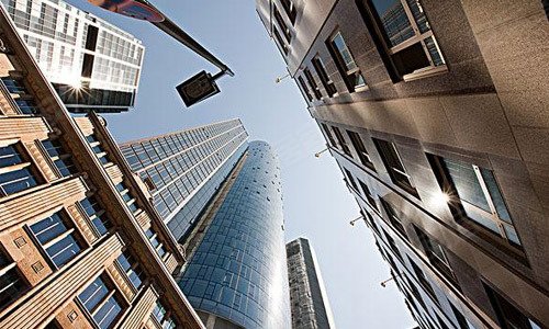 多少平方公里_农村人均住房多少平方(2)